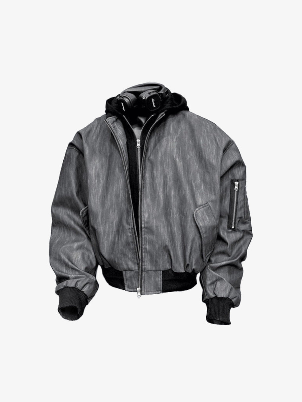 Graue Distressed Bomberjacke in Lederoptik – Grau, Vorderseite an der Büste | XoKool