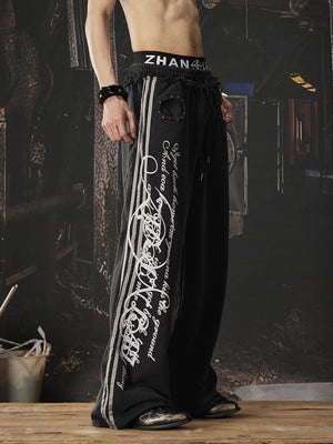 Pantalones deportivos con tachuelas – Negro, en modelo, lateral | XoKool