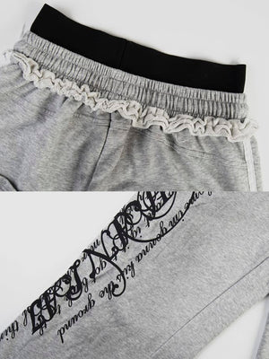 Pantalones deportivos con tachuelas – Detalle de la cintura con volante y el estampado de letras, gris | XoKool