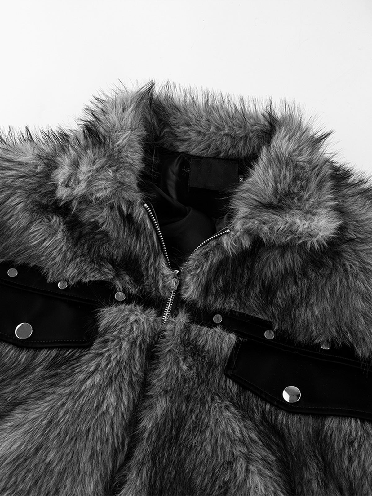 Faux fur bomber jacket – collar and pockets close-up | XoKool