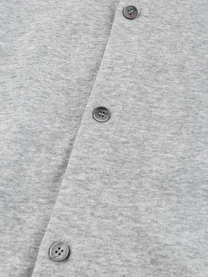 Sleeveless layered shirt – buttons close-up | XoKool