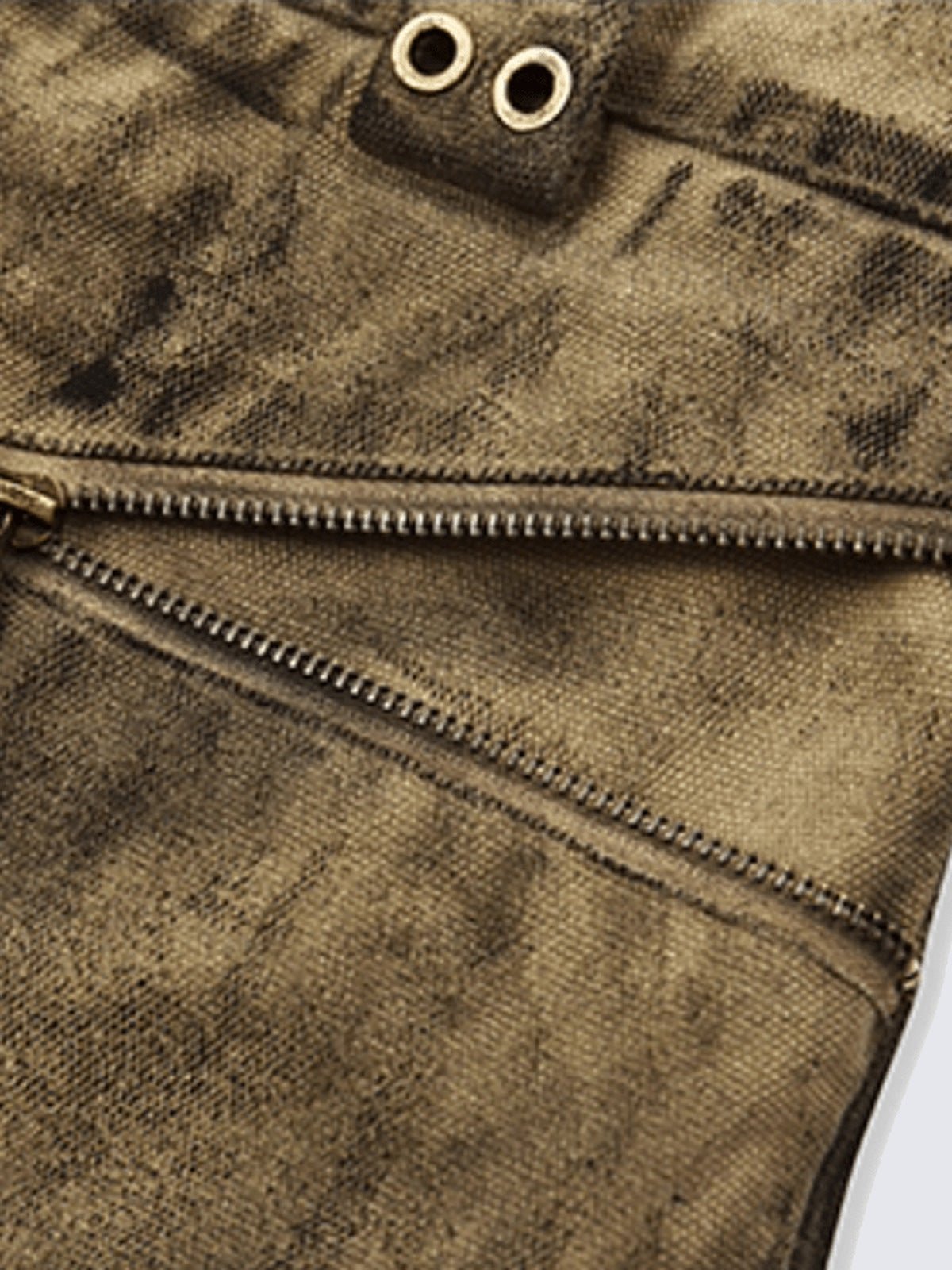 Grunge Stacked Pants – Nahaufnahme der Reißverschlusstasche | XoKool