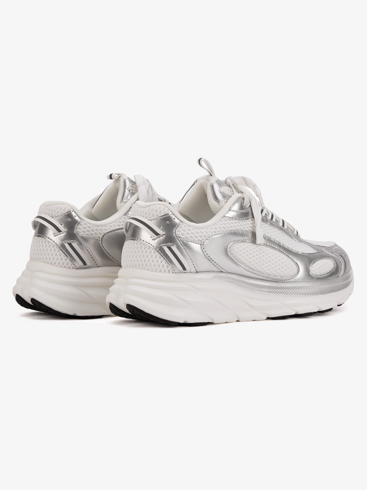 Dad sneakers chunky plateados metalizados – par trasera 3/4 | XoKool