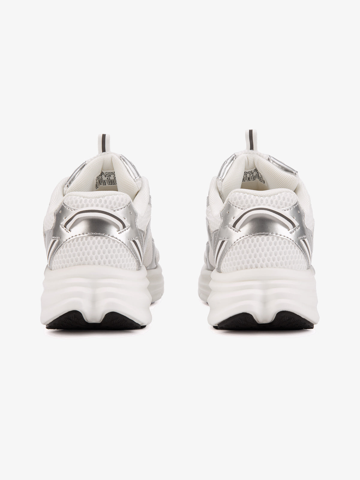 Dad sneakers metalizados – talones, vista trasera | XoKool