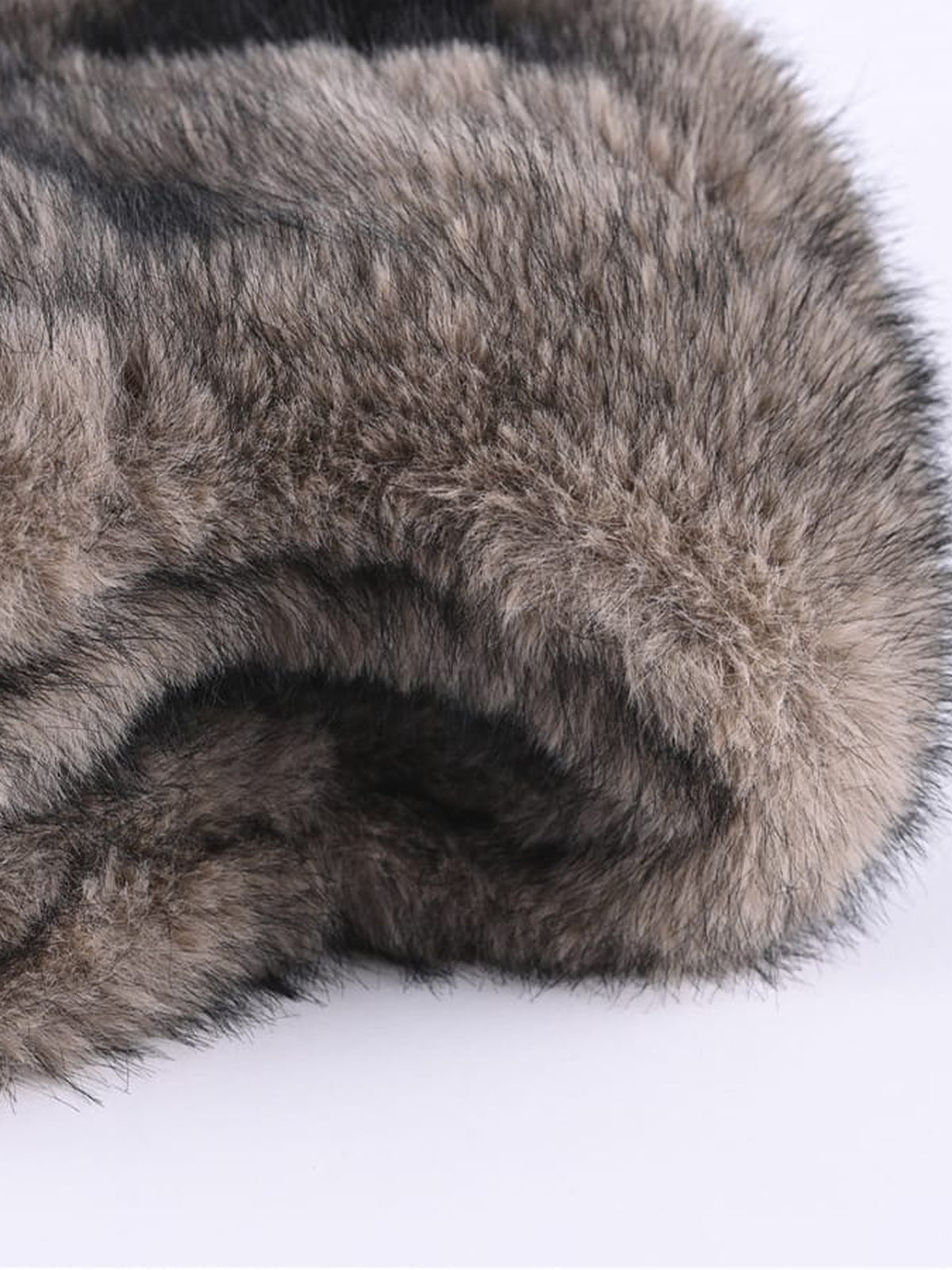 Trapper-Mütze mit Hörnern – Nahaufnahme des Fells | XoKool
