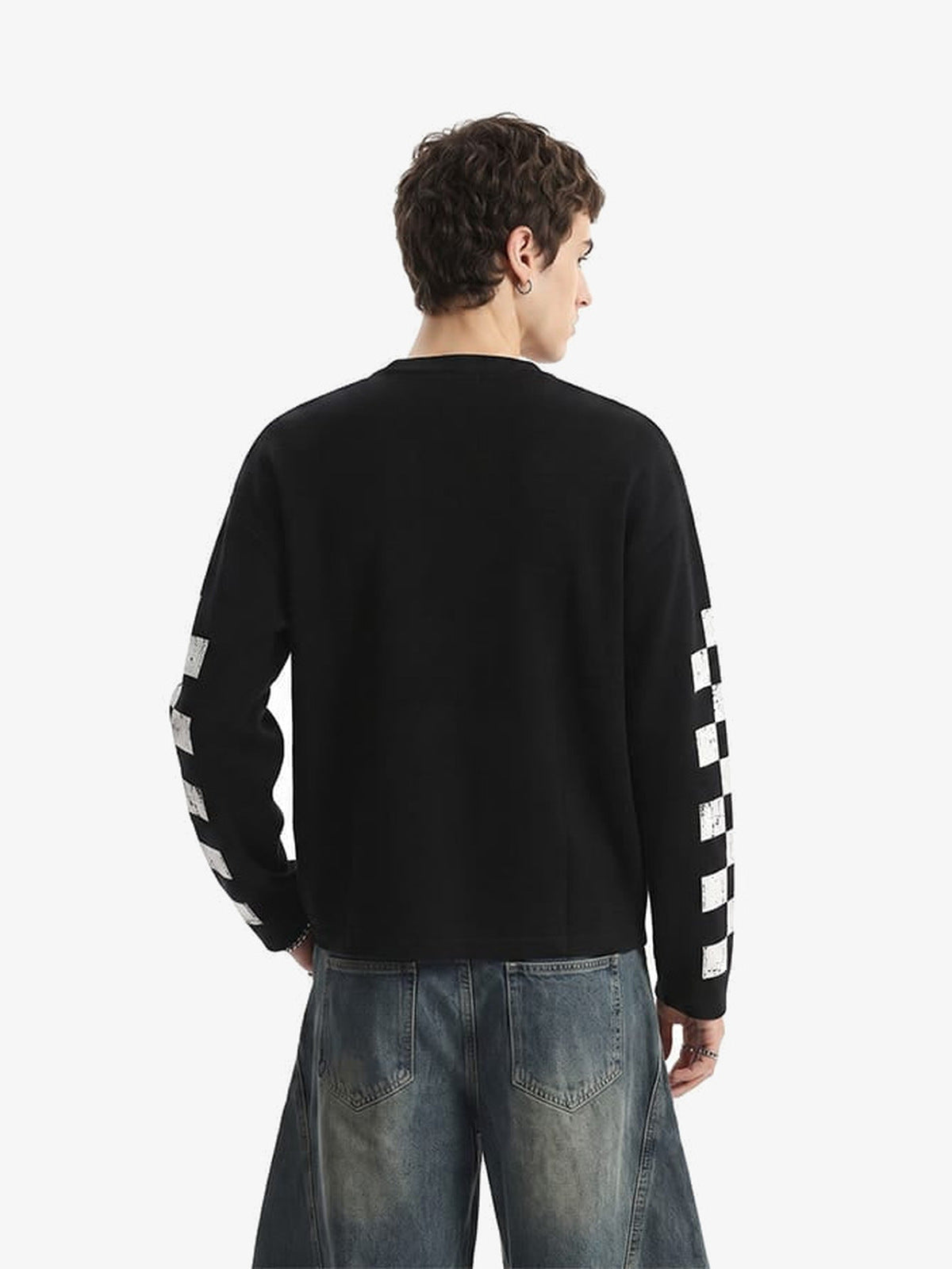Horse Racing Long Sleeve Tee with Checkered Sleeves – on model back | XoKool
