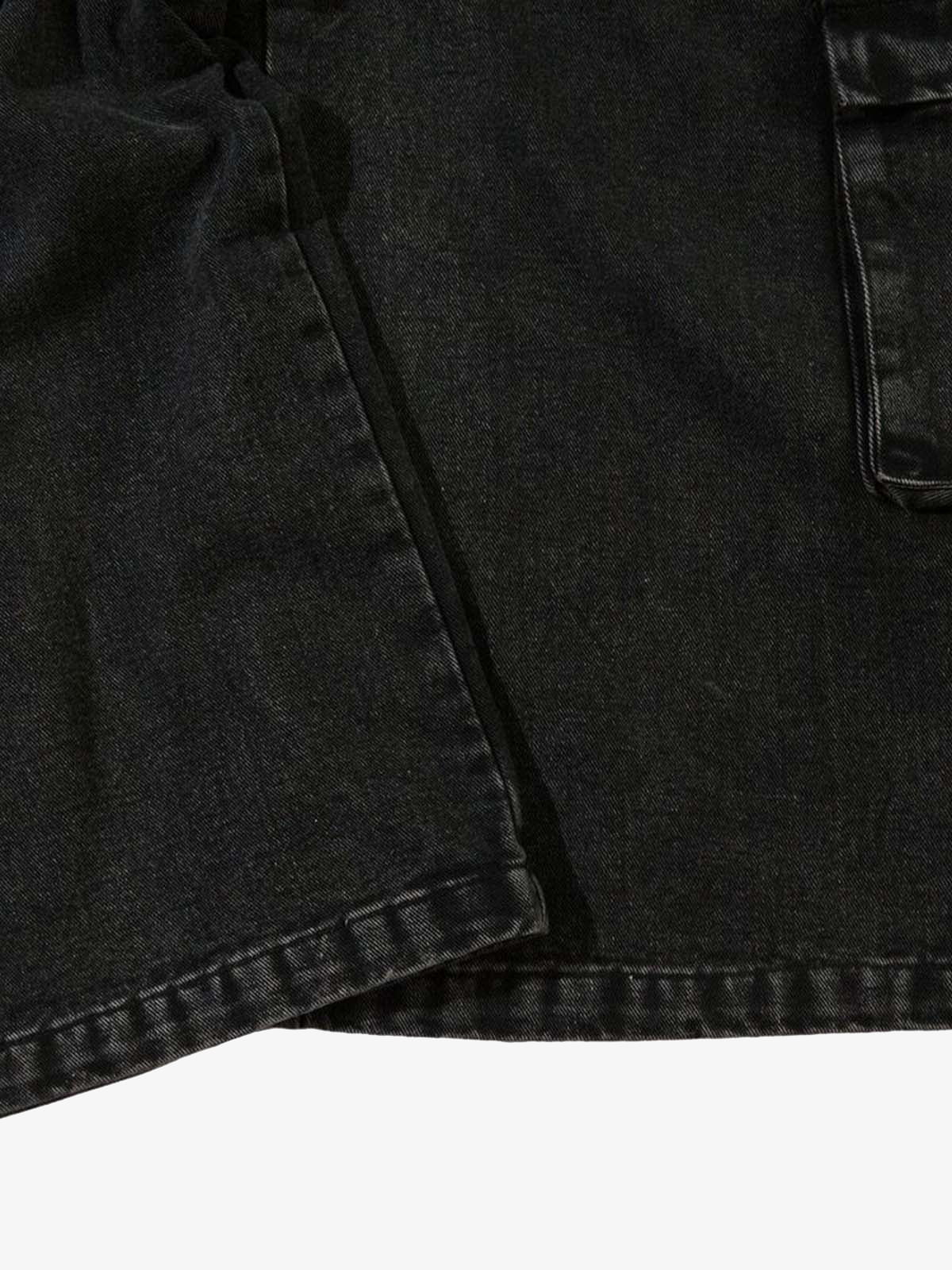 Grommet cargo jeans – hem/pocket close-up | XoKool