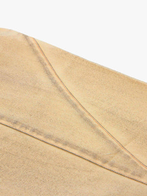 Yellow barrel jeans – curved seam close-up | XoKool