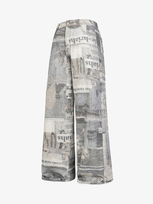 Baggy Jeans mit Zeitungsprint – Zeitungsprint, Vorderseite flach | XoKool