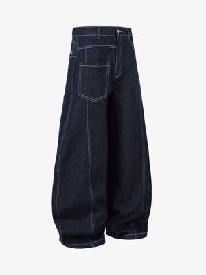 Dark Indigo Barrel Jeans mit Kontrastnähten – Seitenansicht | XoKool
