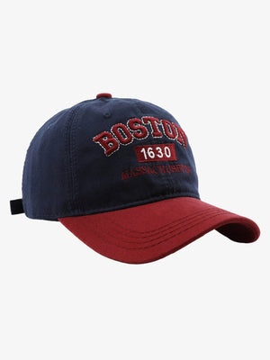 Gorra retro – azul marino rojo, vista de tres cuartos | XoKool