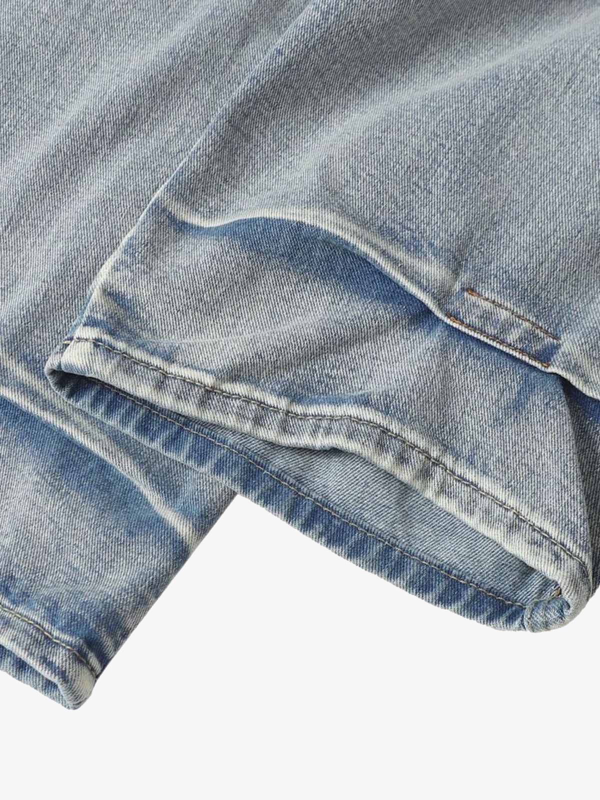 Light wash jeans – hem close-up | XoKool