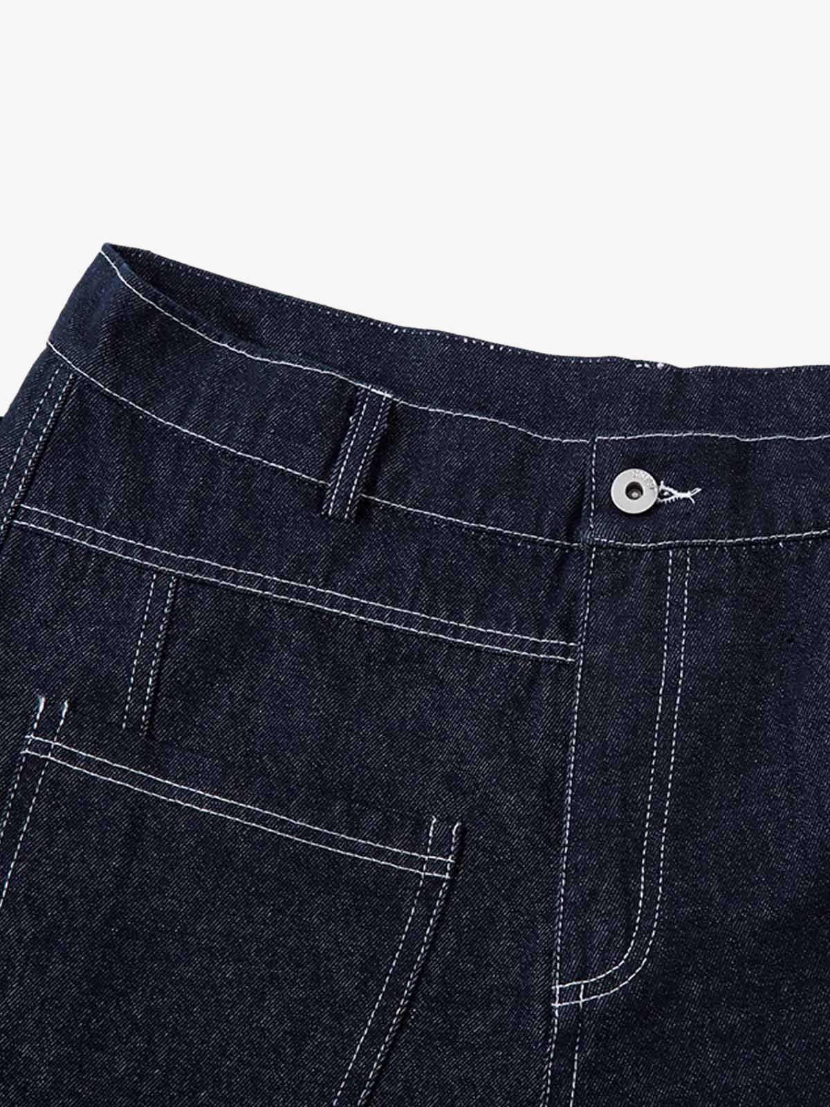 Dark Indigo Barrel Jeans mit Kontrastnähten – Bund und Knopf Nahaufnahme | XoKool