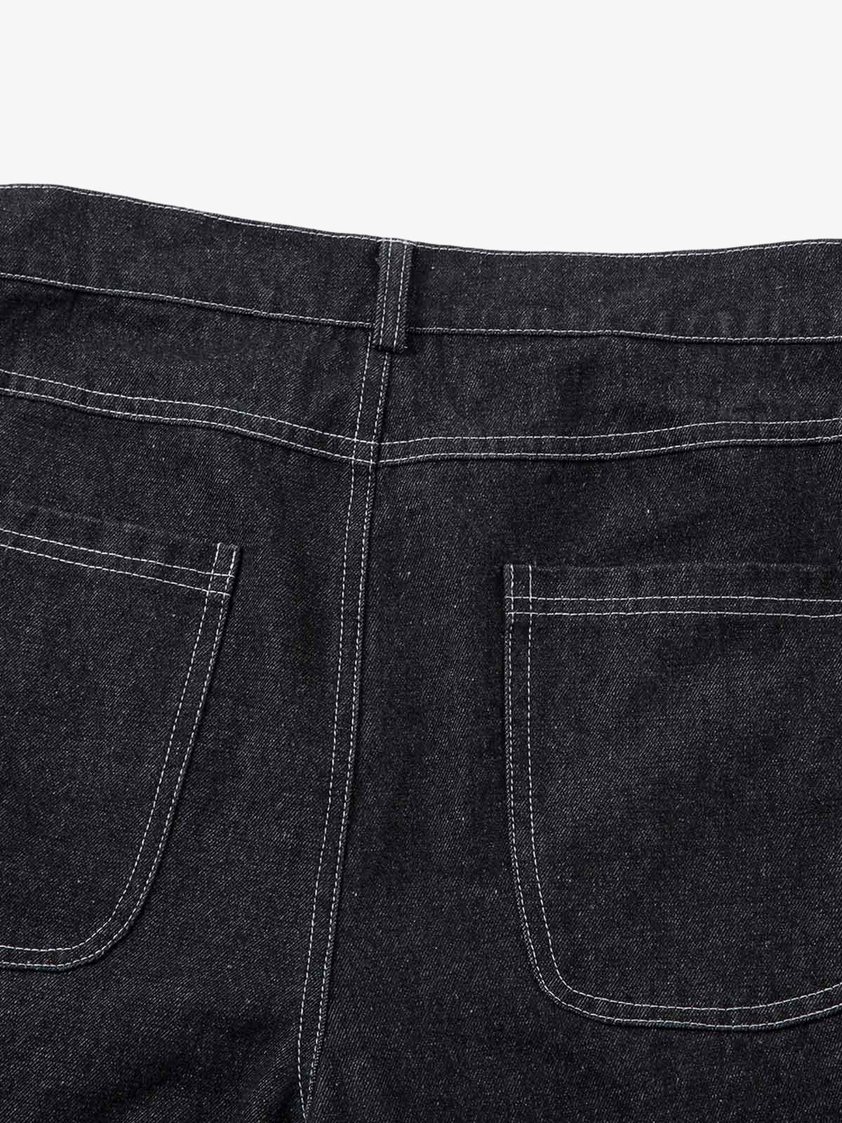 Black cargo jeans – back pocket close-up | XoKool