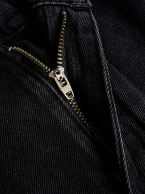 Side stripe jeans – zip fly close-up | XoKool