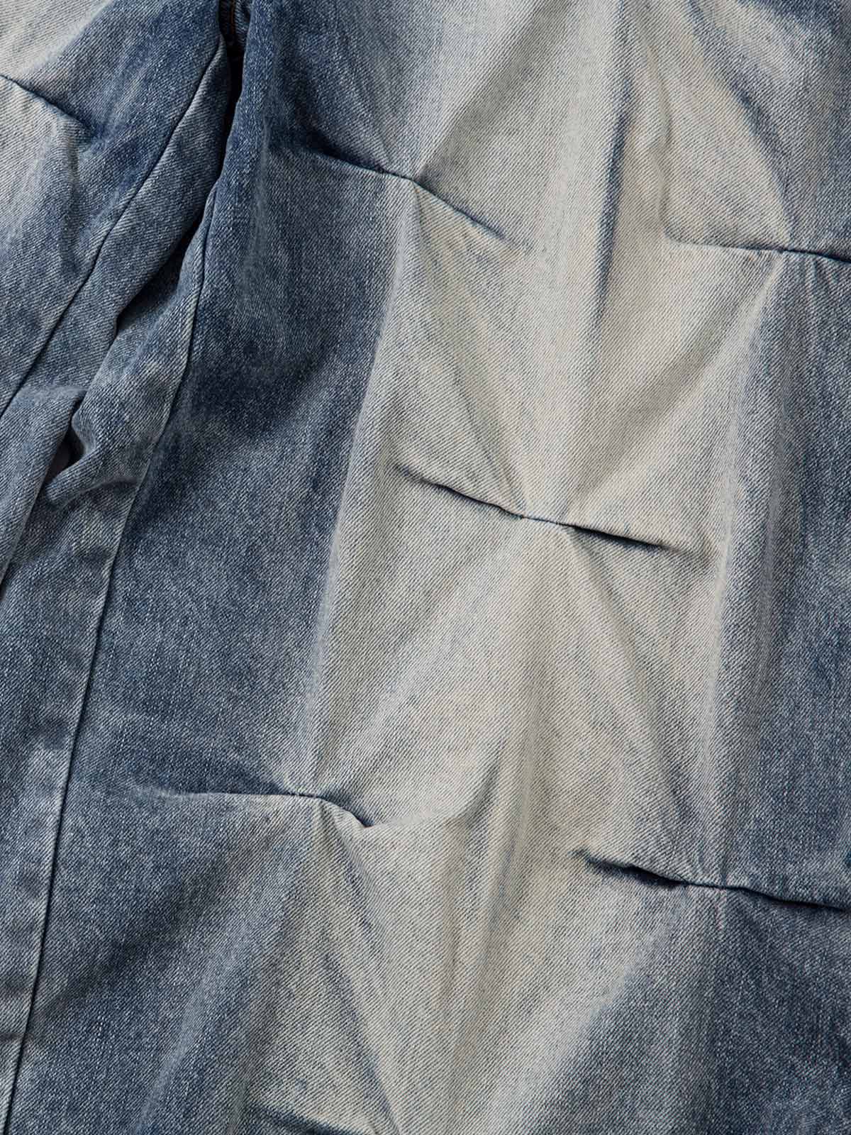 Pleated stacked jeans – pleat close-up | XoKool