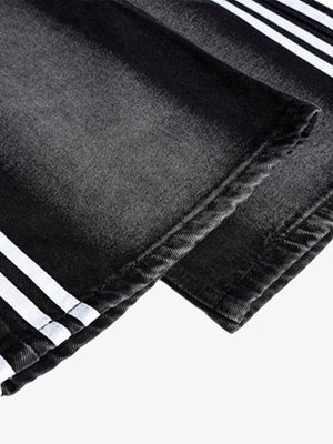 Side stripe jeans – hem + stripes close-up | XoKool