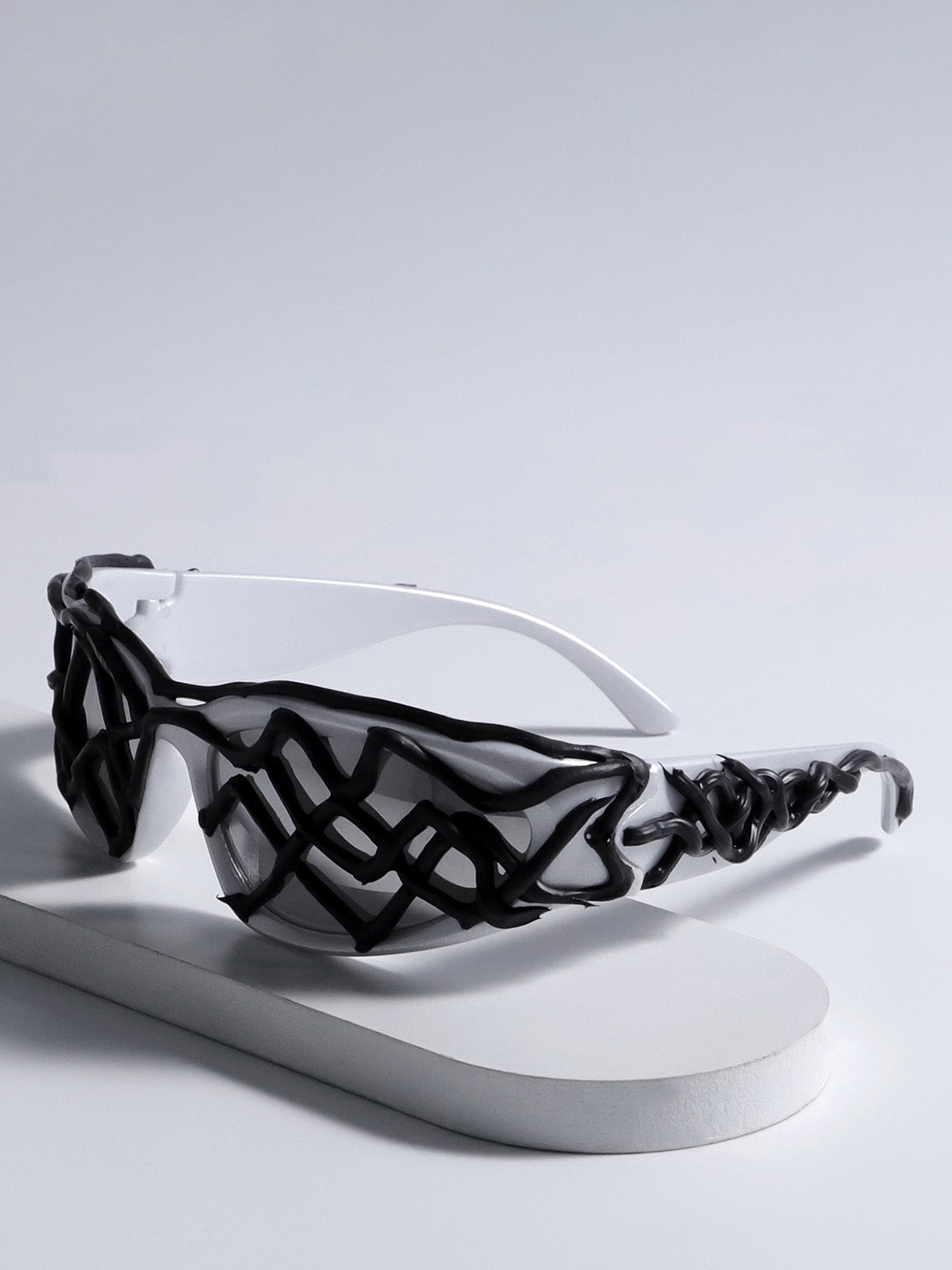 Futuristic Wavy Frame Sunglasses - image 7