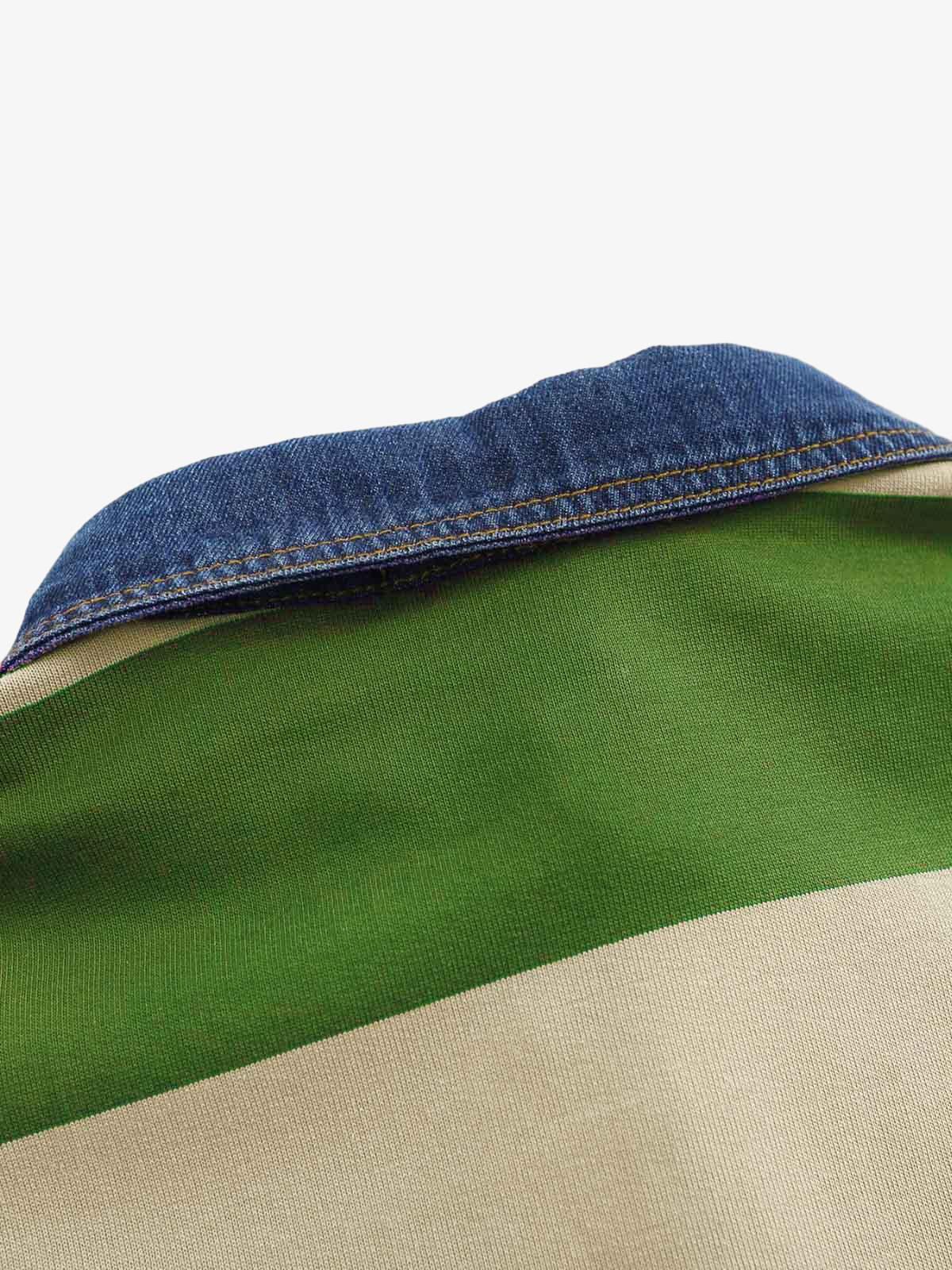 Gestreiftes Poloshirt – Kragen von hinten in der Nahaufnahme | XoKool