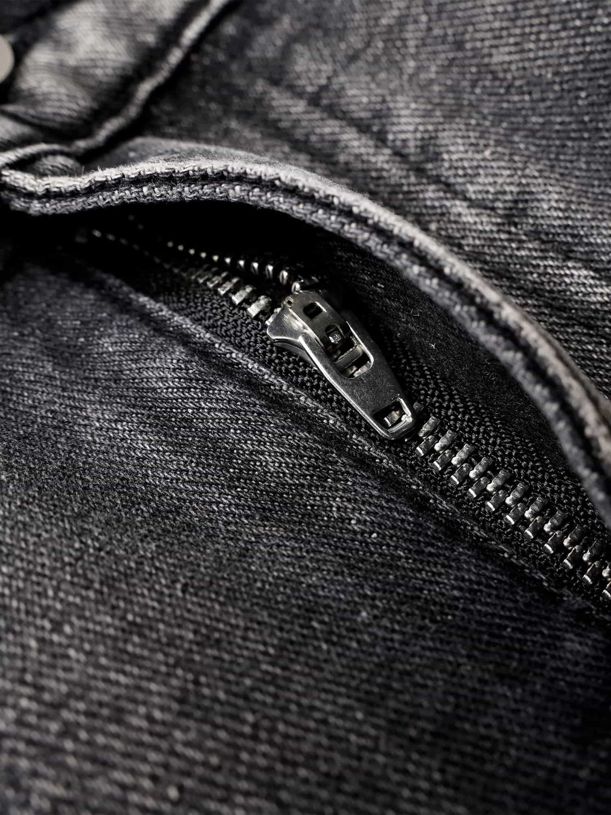 Dirty Wash Cargo Jeans – Reißverschluss im Detail | XoKool