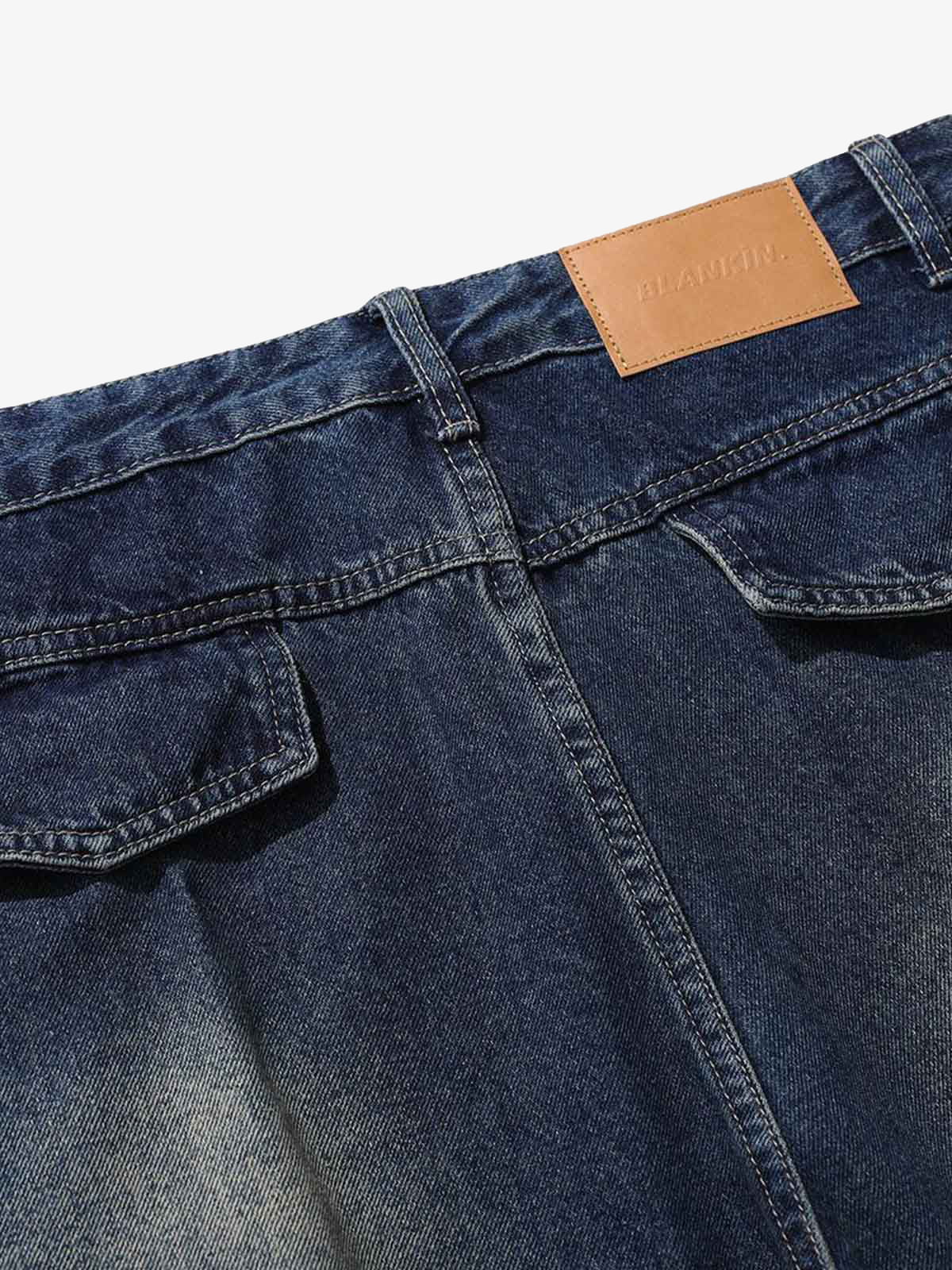 Jeans barrel cargo – detalle del parche trasero | XoKool
