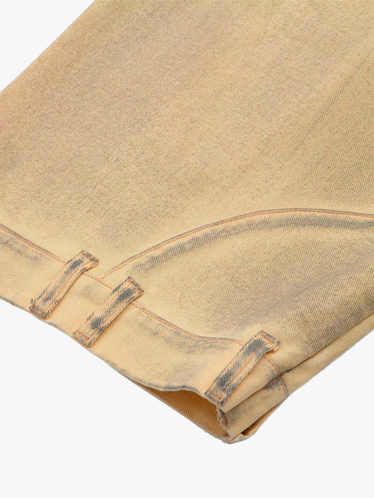 Yellow barrel jeans – hem tab close-up | XoKool