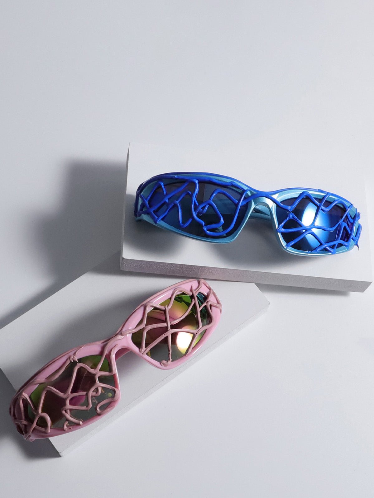Futuristic Wavy Frame Sunglasses - image 9