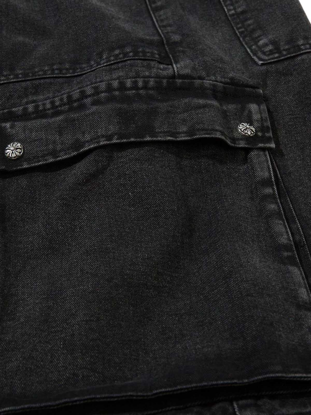 Grommet cargo jeans – flap button close-up | XoKool