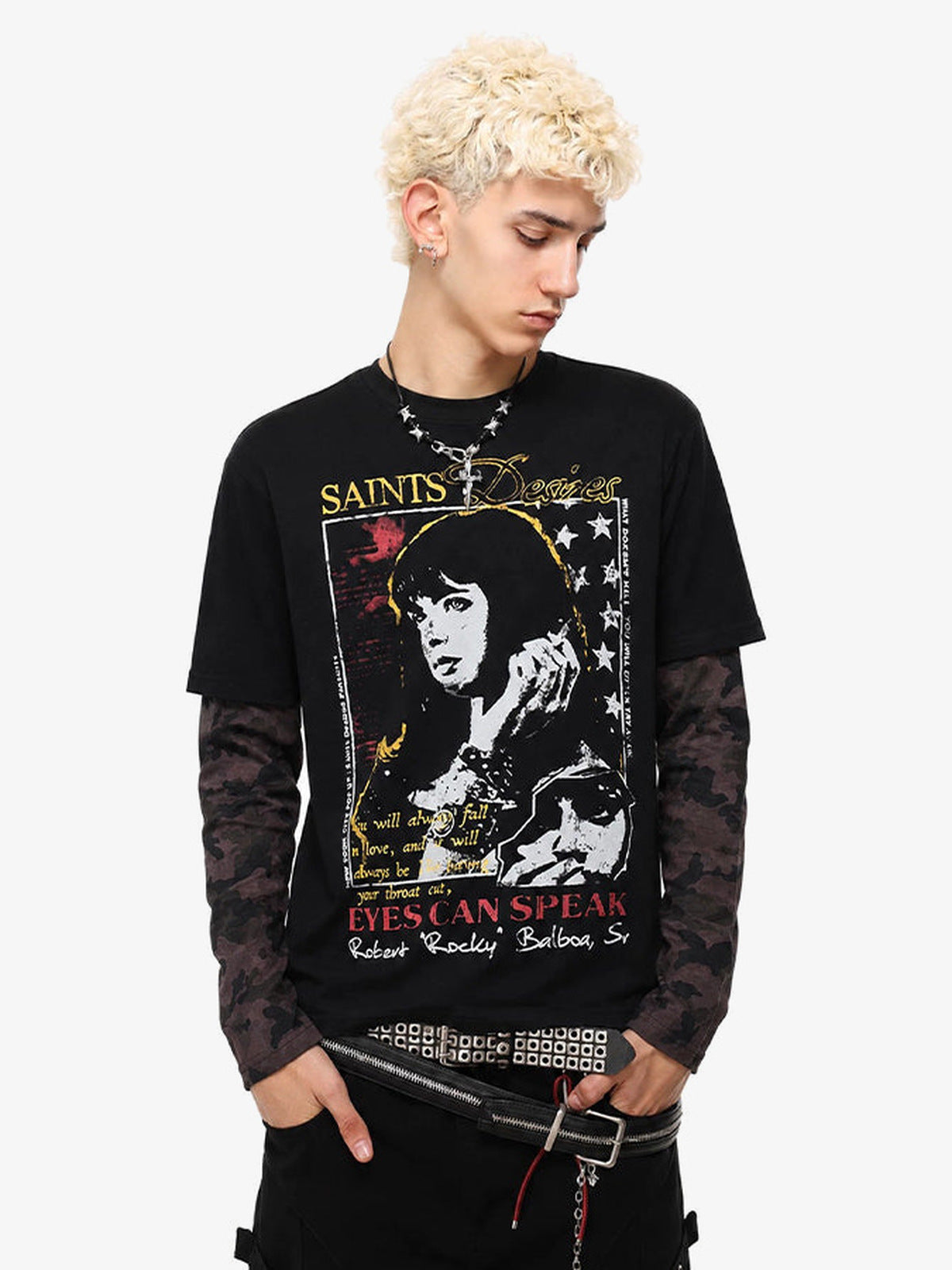 Layered Camo Longsleeve mit Portrait-Print – am Model, Vorderansicht | XoKool