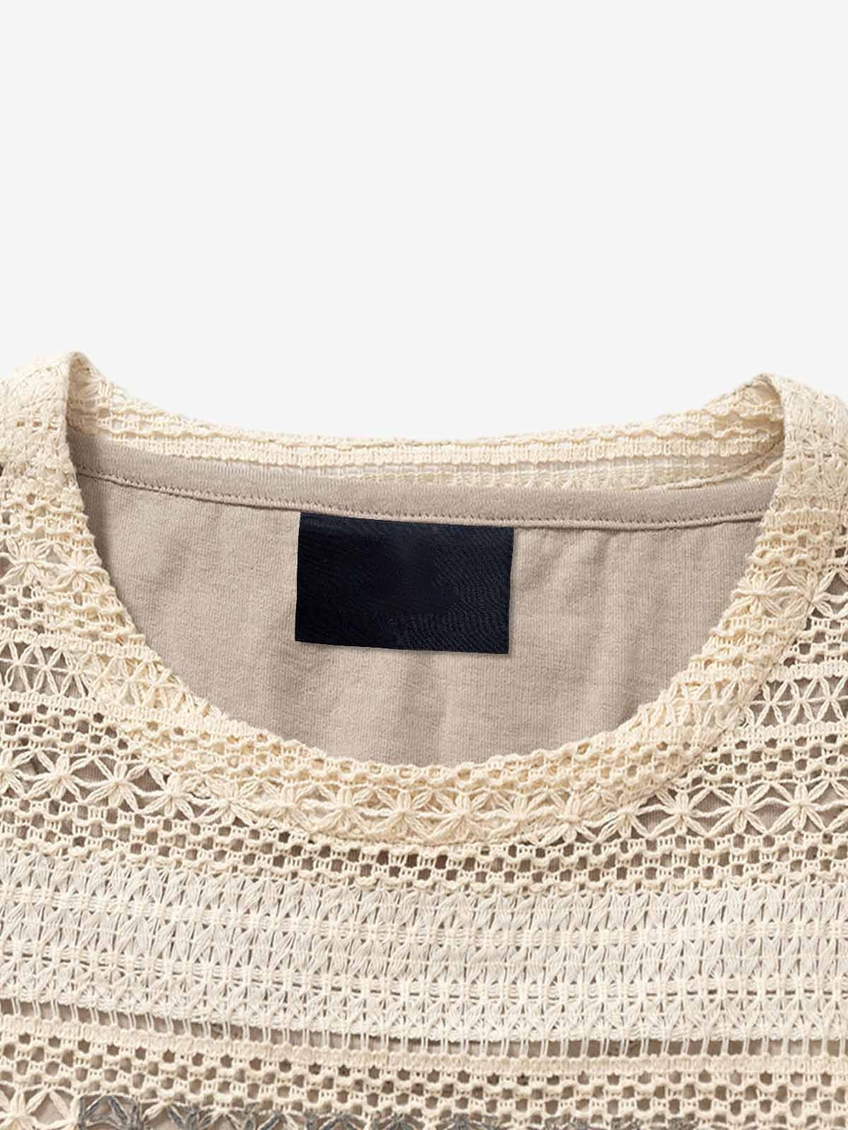 Layered sweater – neckline and lining close-up | XoKool