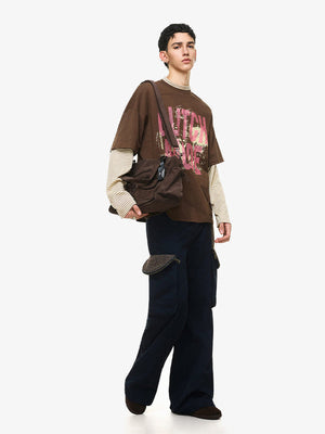 Layered Longsleeve mit gestreiften Ärmeln – Braun, Ganzkörperansicht am Model | XoKool