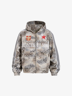 Leo-Print Zip Hoodie mit gesticktem Wappen – Beige Leo, Vorderansicht | XoKool