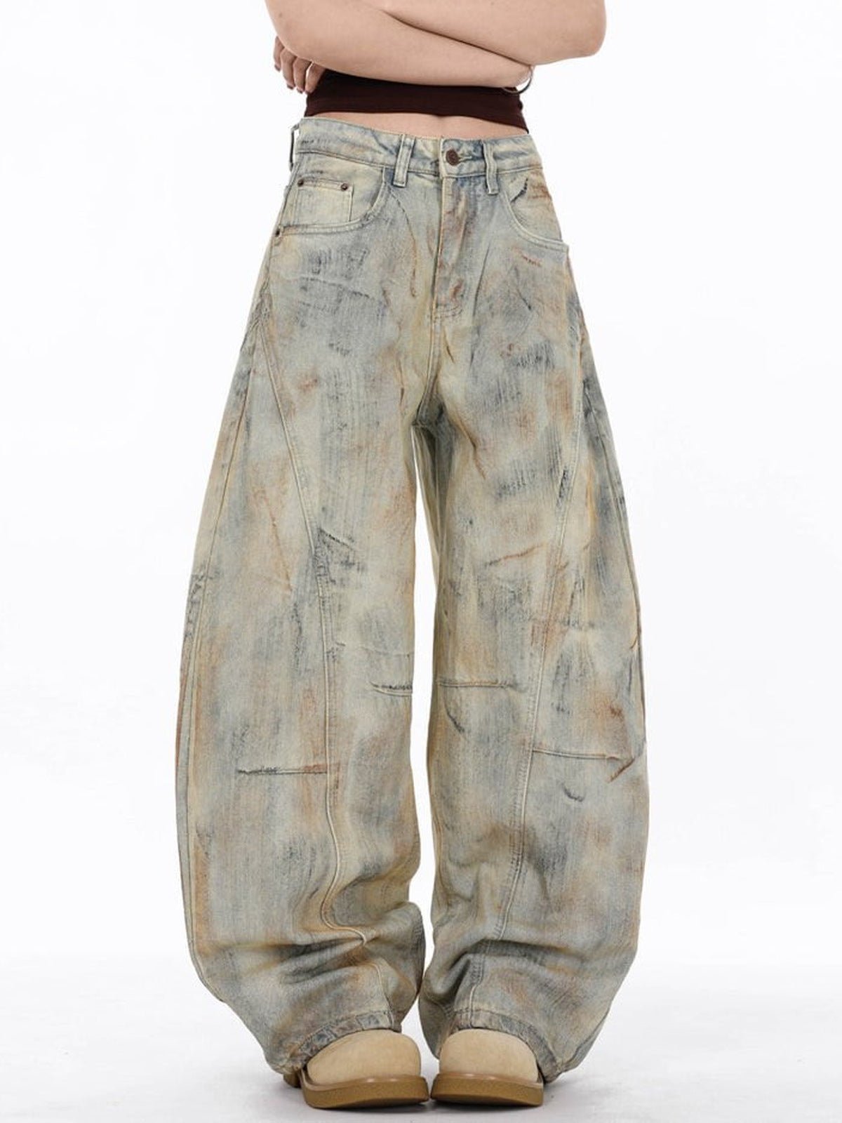 Horseshoe Jeans im Light Dirty Wash mit Bogennähten – am Model von vorn | XoKool