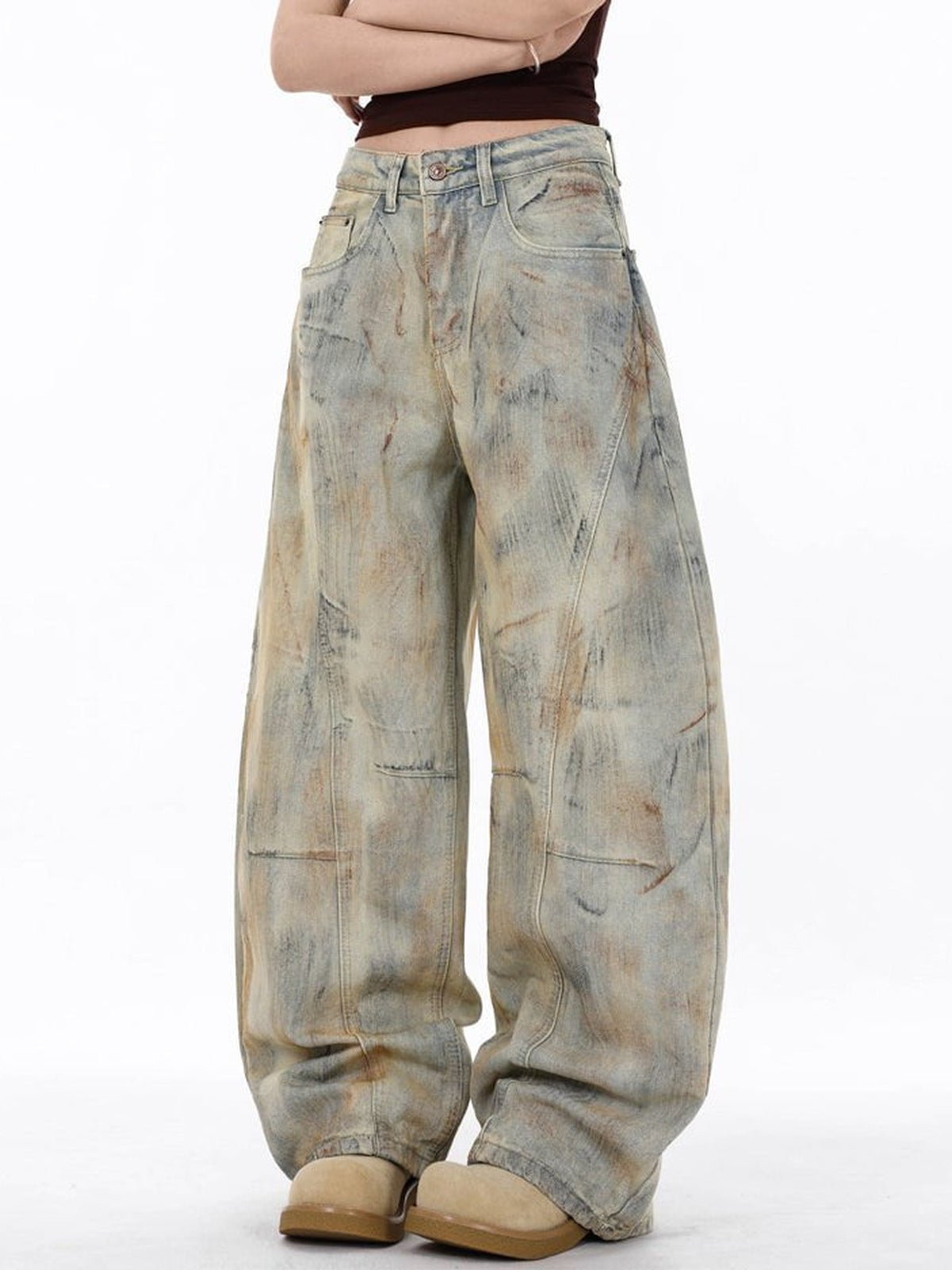 Horseshoe Jeans im Light Dirty Wash mit Bogennähten – am Model von vorn | XoKool