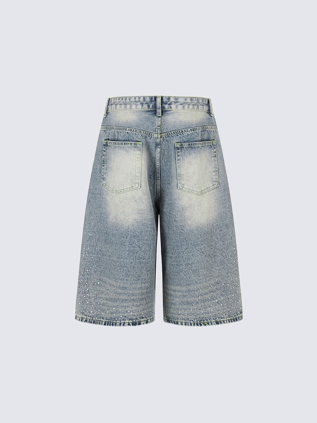 Jorts mit Strasssteinen in Light Wash – Rückansicht flach | XoKool