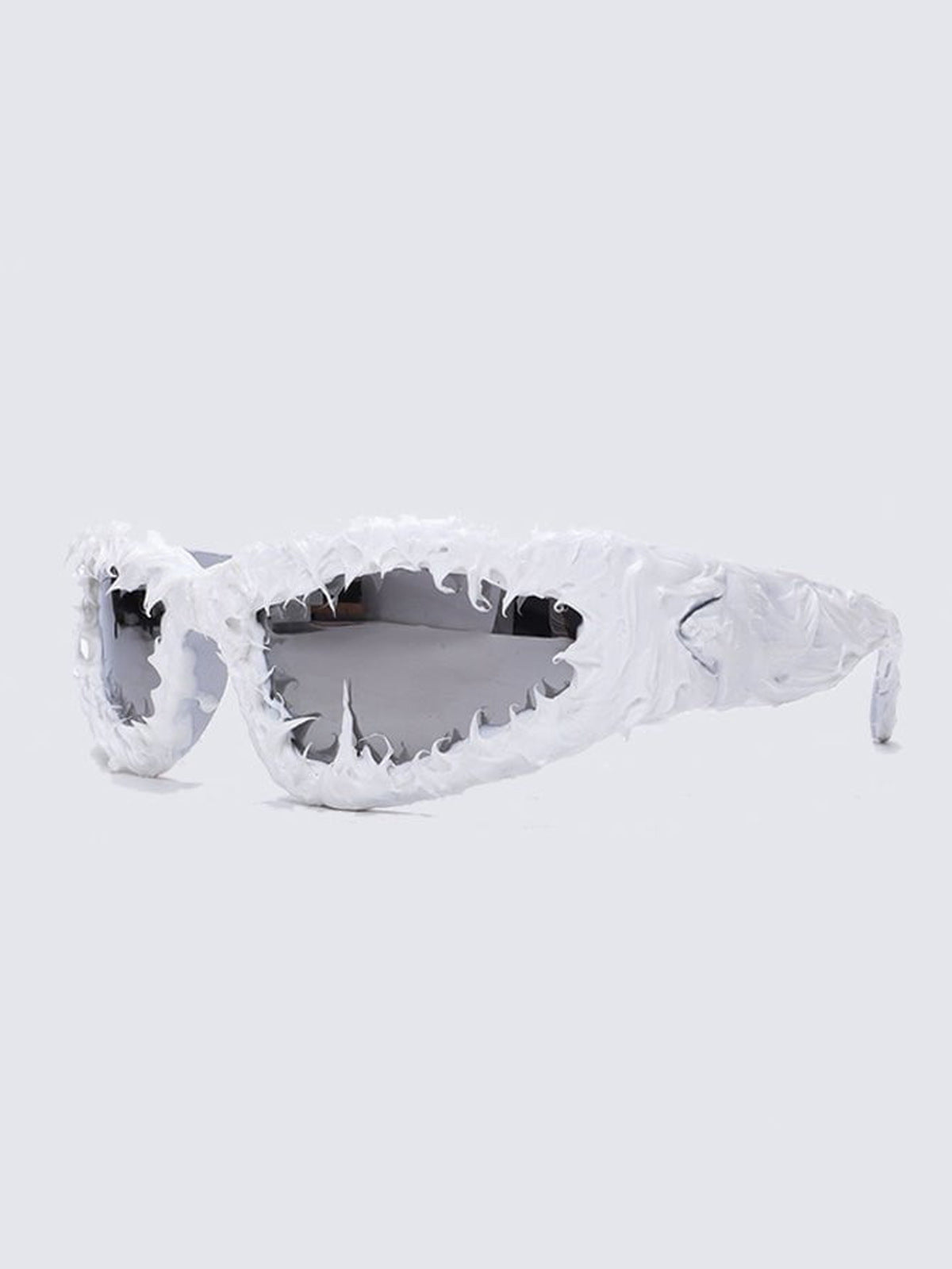 Gafas de sol con montura fundida – Montura blanca, vista en ángulo | XoKool