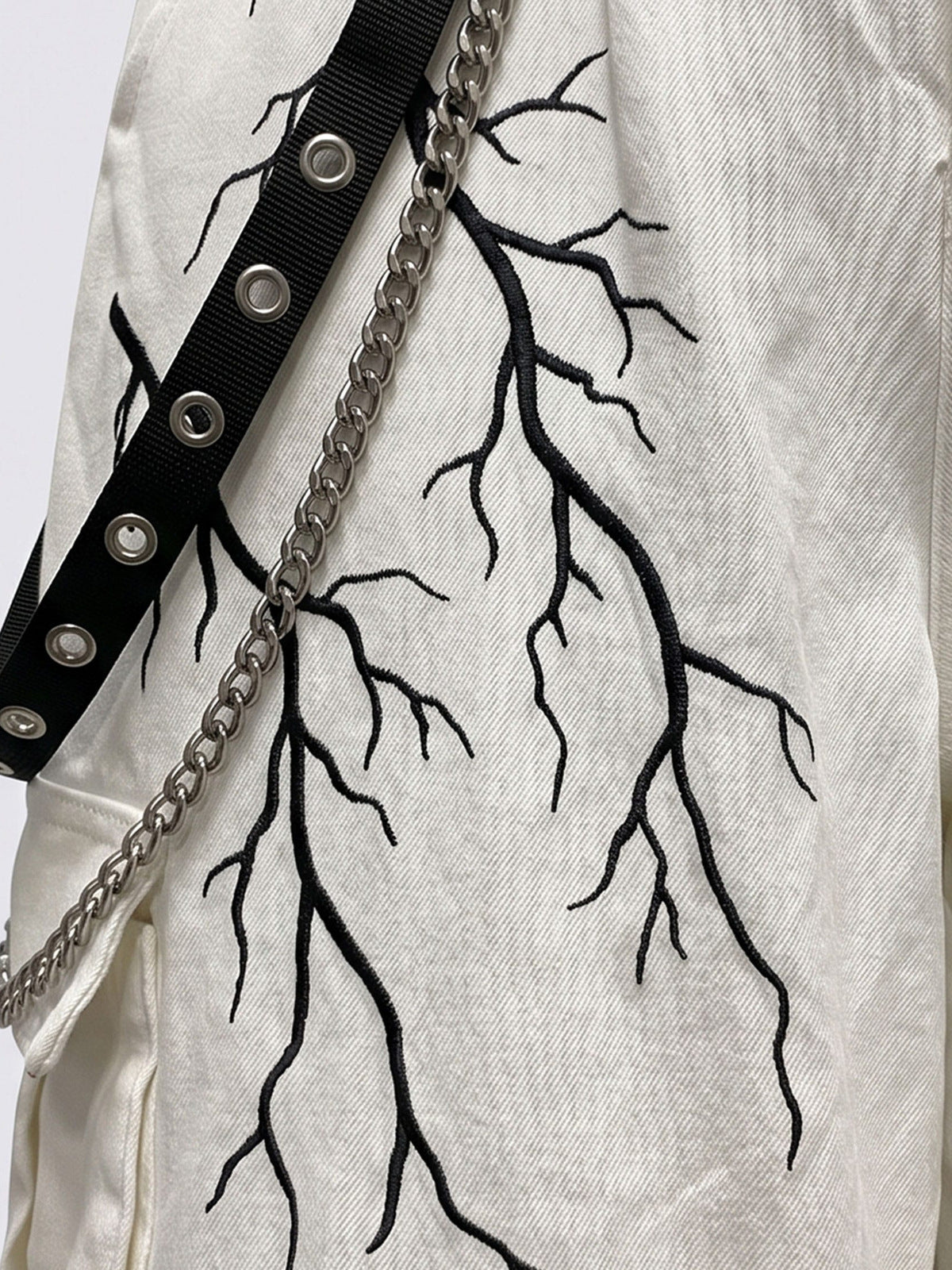 Cargoshorts mit Blitz-Print – Blitz-Grafik und Band Nahaufnahme | XoKool