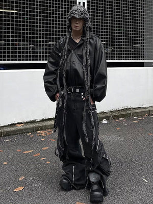 Chaqueta oversize de cuero sintético con capucha y cierre – foto urbana, vista frontal | XoKool