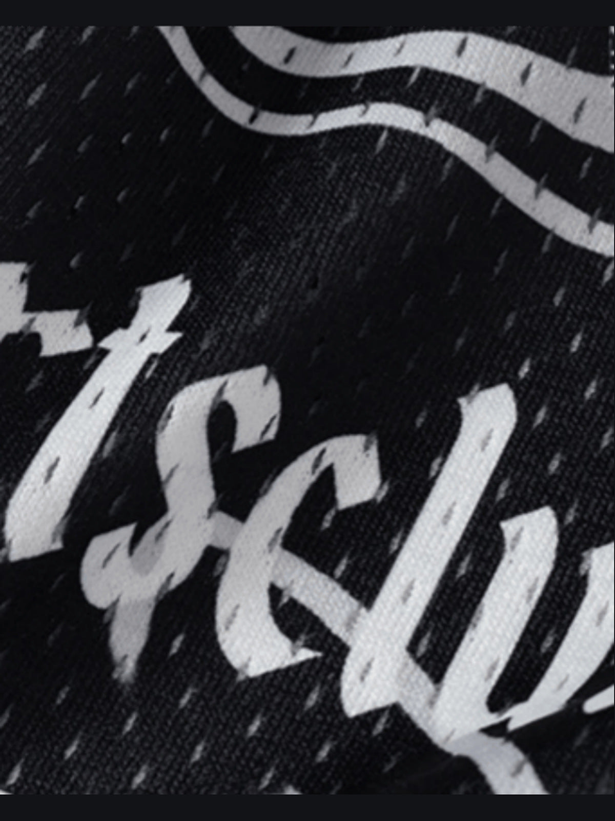 Oversized Mesh Football Jersey with Number 24 Print – print close-up | XoKool