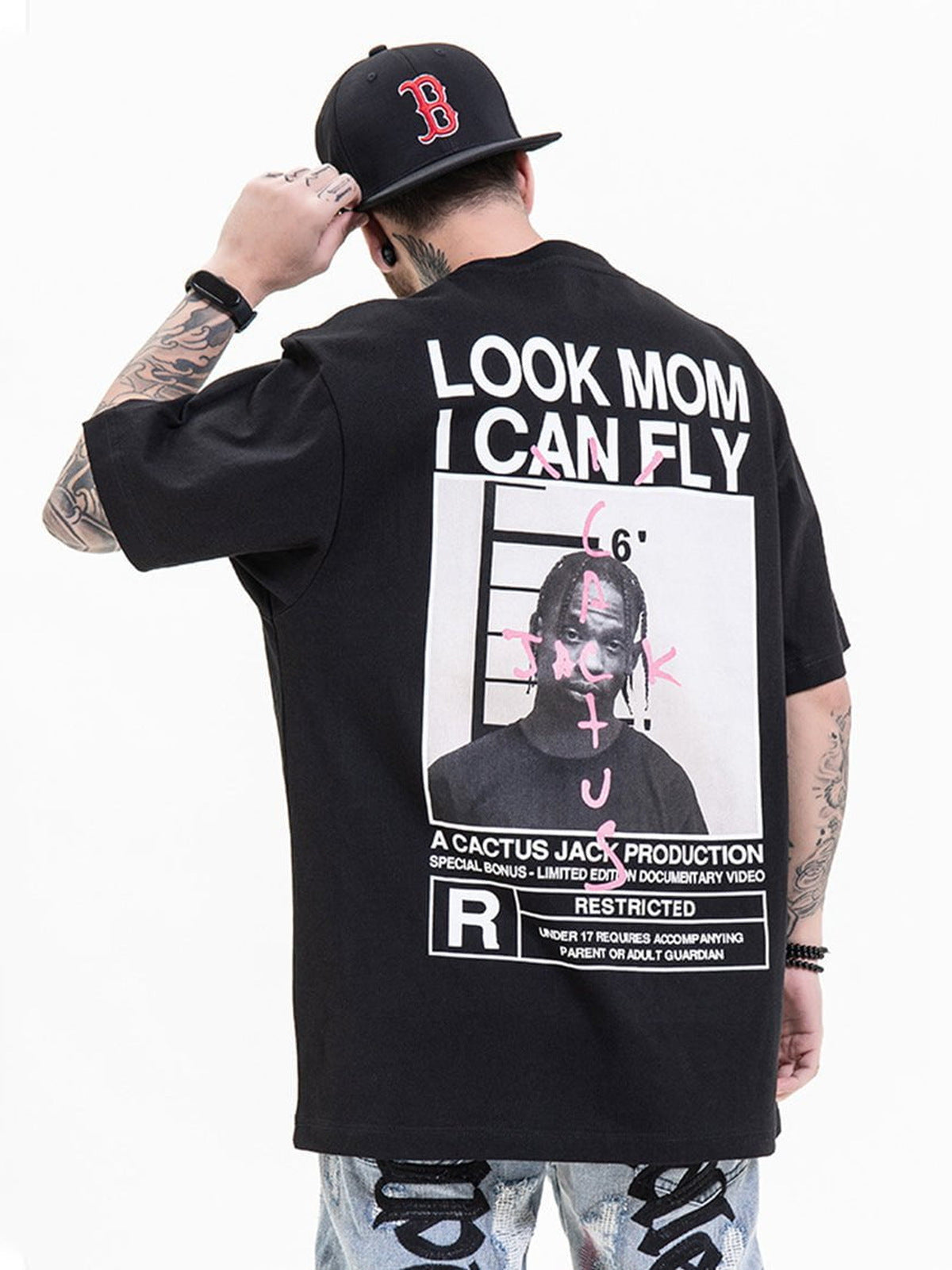 Oversized T-Shirt mit Fotoprint und Grafik auf dem Rücken – am Model, Schwarz, Rückseite | XoKool