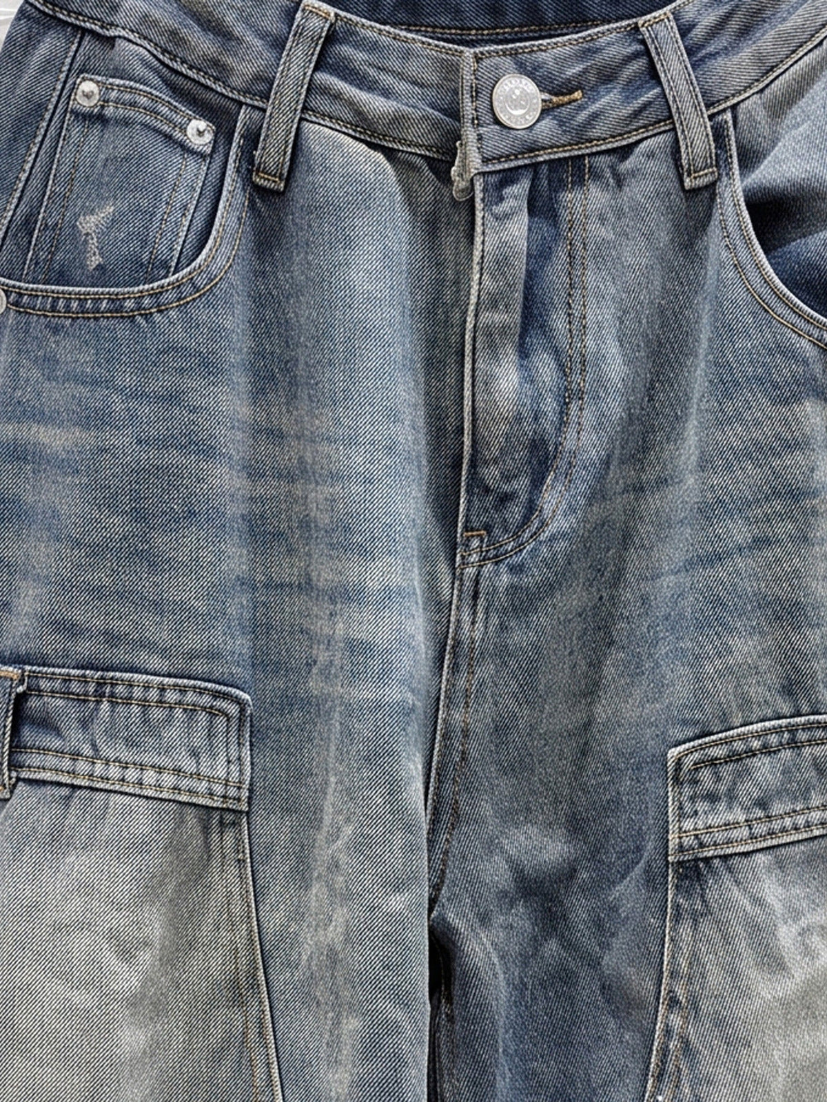 Paint Splatter Jeans – Bund und Oberschenkeltasche im Detail | XoKool