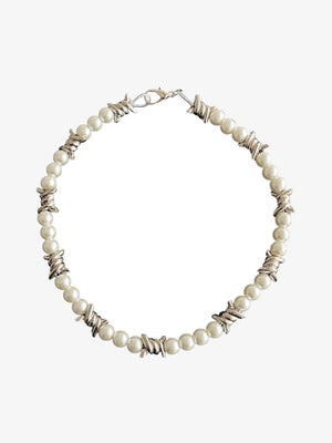 Pearl Choker with Barbed Wire Twists – necklace flat | XoKool