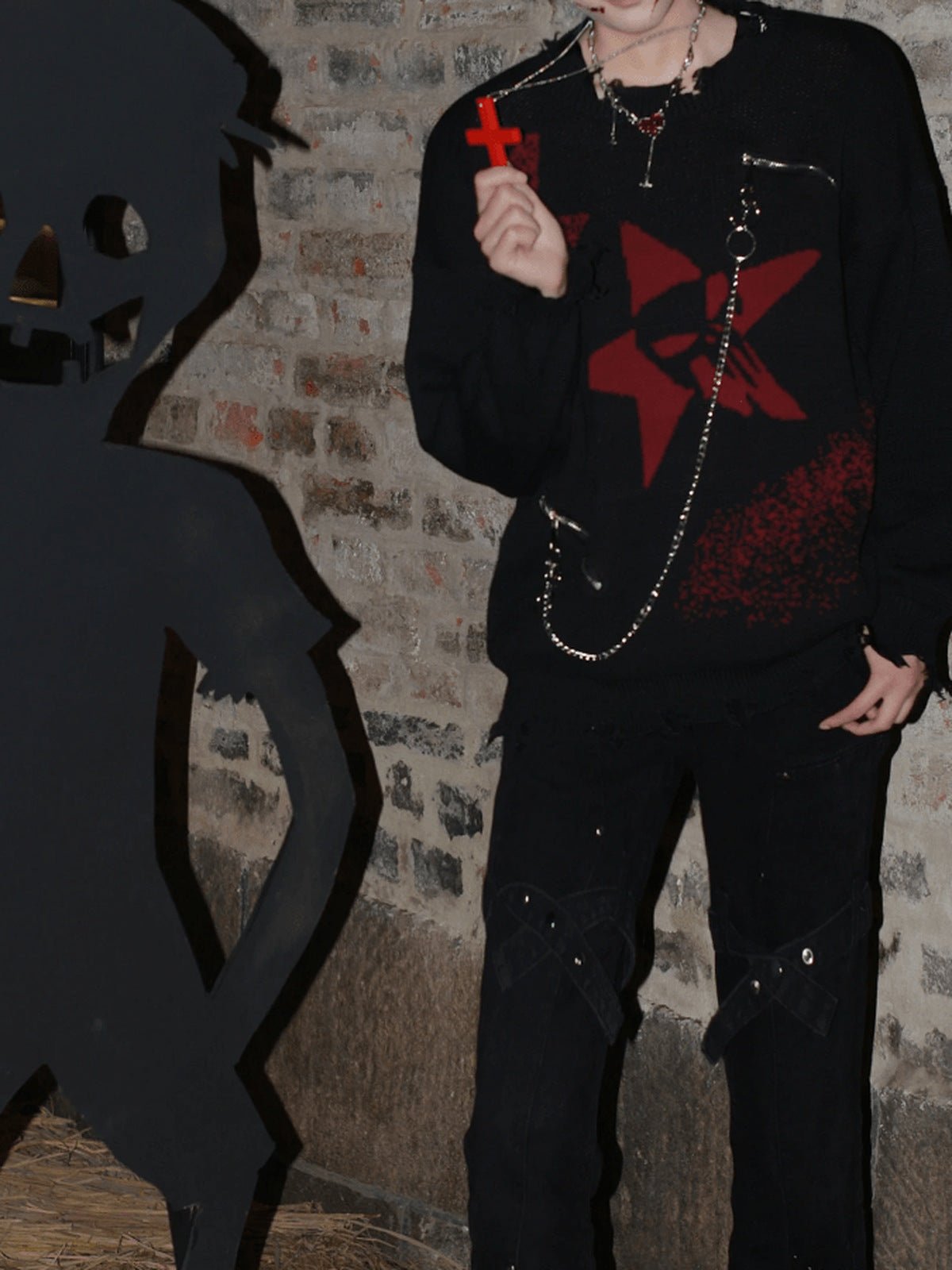 Punk Star Pullover – am Model, Street-Foto | XoKool