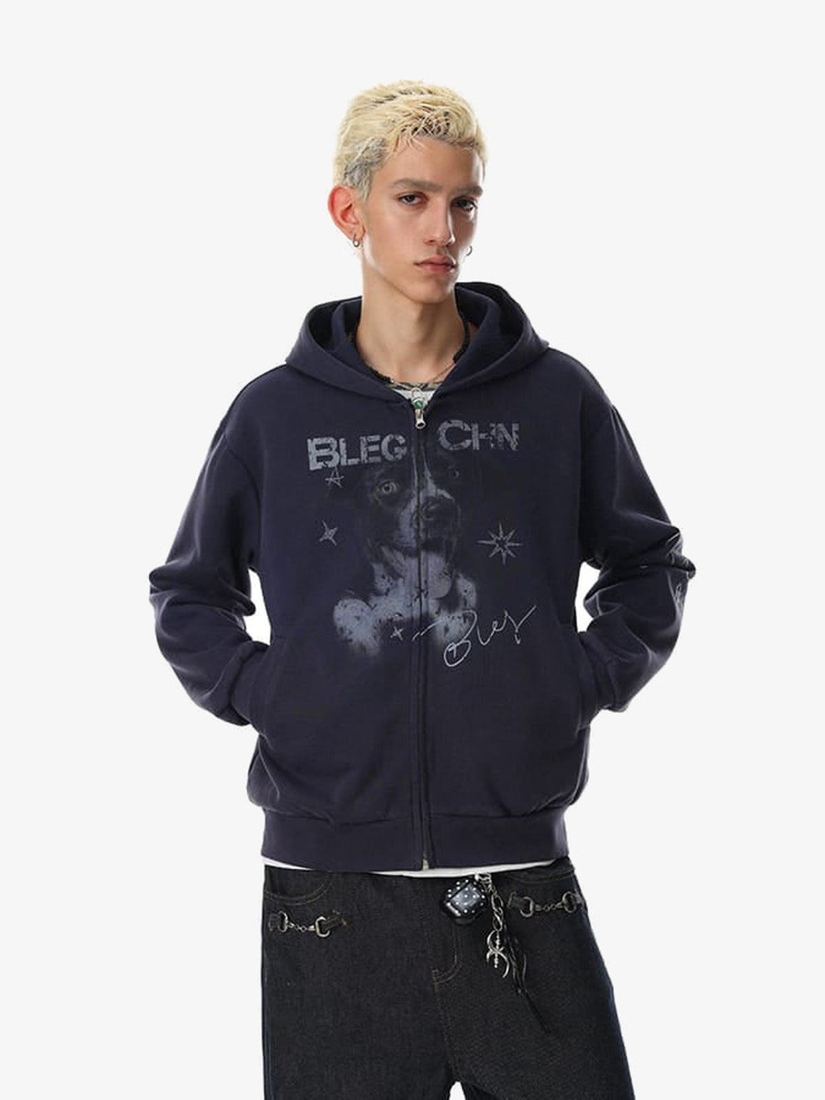 Puppy Zip Hoodie – am Model, Navy, Vorderansicht | XoKool