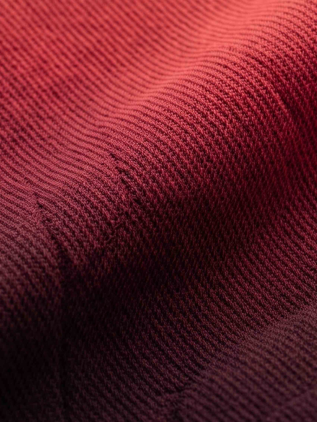 Ombre oversized hoodie – fabric texture close-up | XoKool
