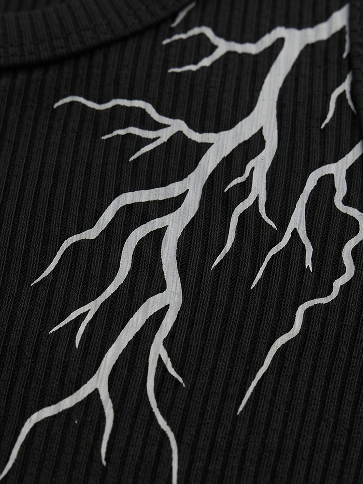 Bolt graphic tank top – detail view | XoKool