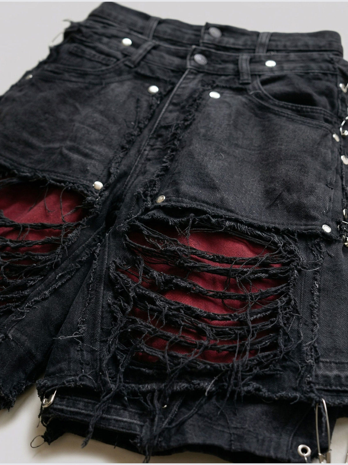 Jorts baggy rotos – Detalle de la cintura y los rotos | XoKool