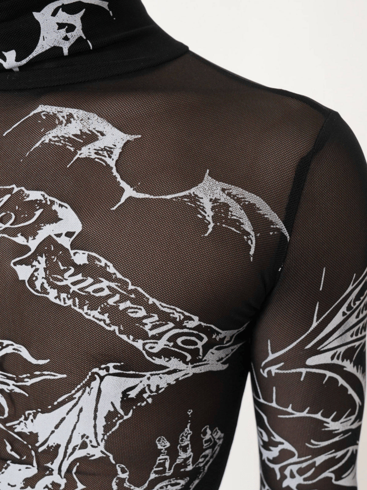 Mesh long sleeve top – shoulder print close-up | XoKool