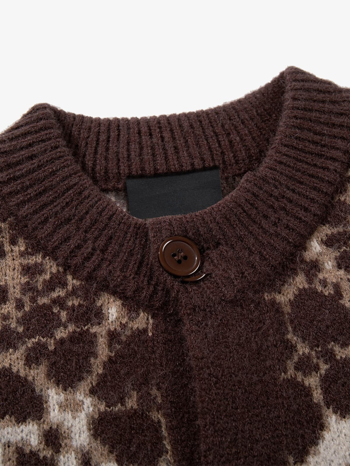 Leopard cardigan – Brown Leopard, inner neck close-up | XoKool
