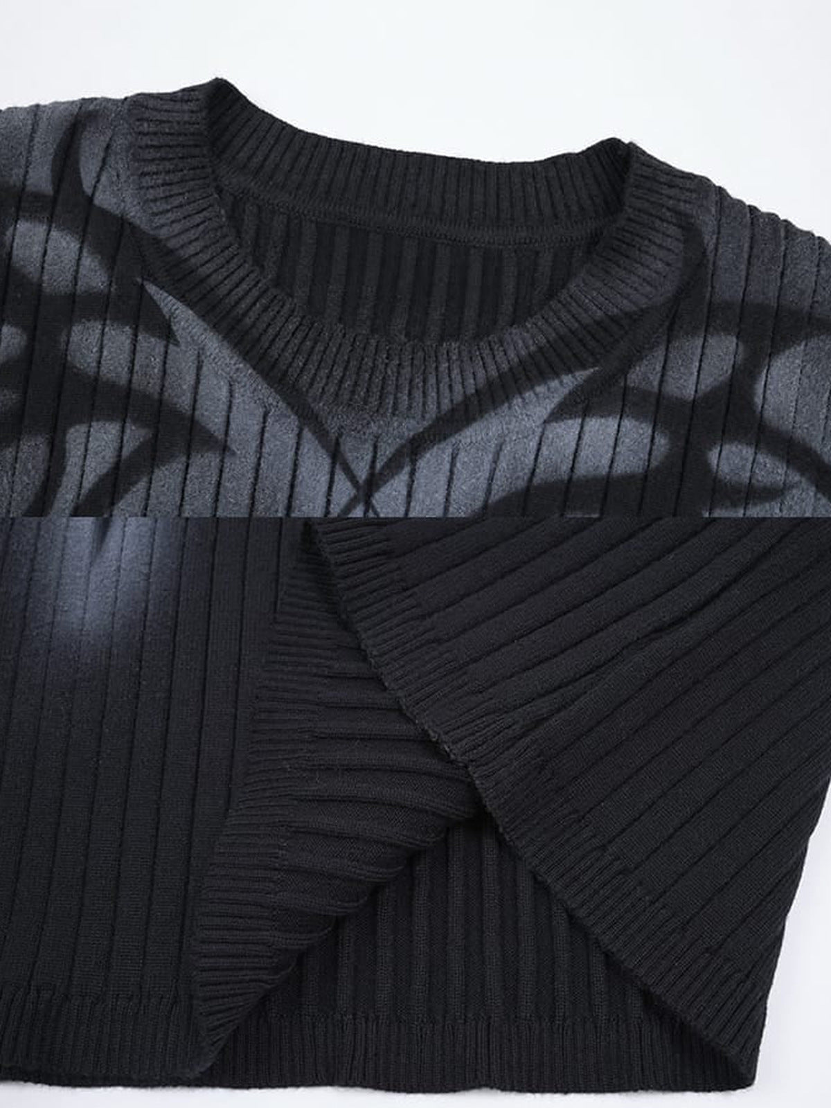 Slim tribal sweater – Black, neckline and hem close-up | XoKool